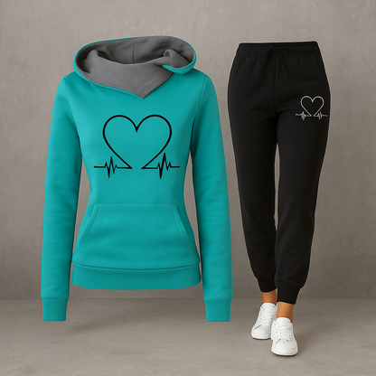 Luźny komplet dresowy z nadrukiem serca dla kobiet