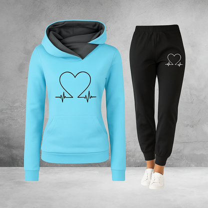 Luźny komplet dresowy z nadrukiem serca dla kobiet