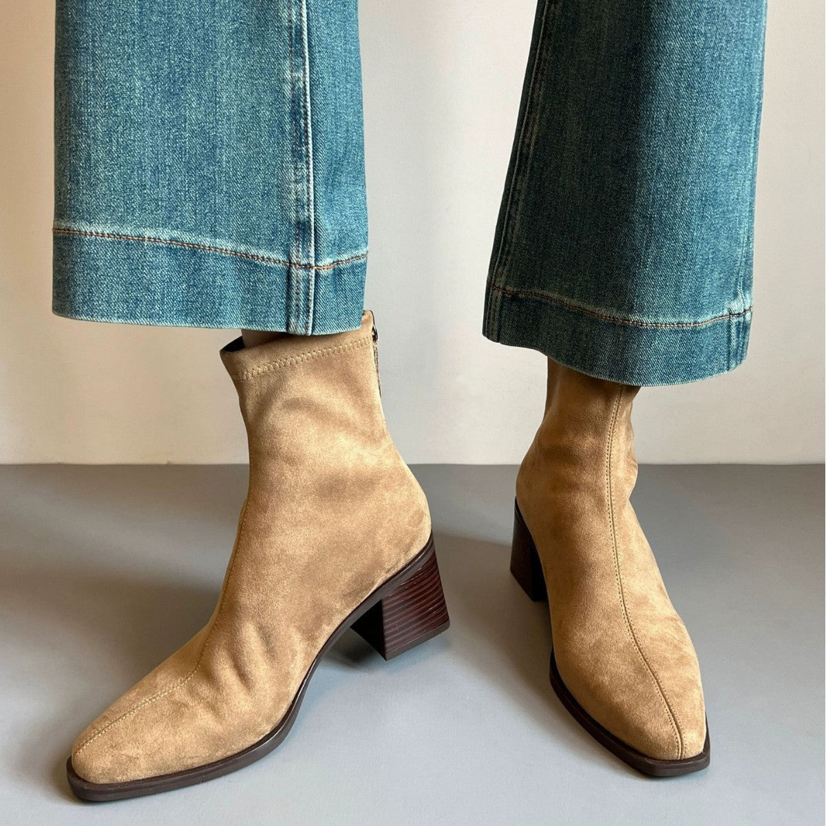 Zamszowe Zimowe Botki z Bocz­nym Zamkiem (Damskie)