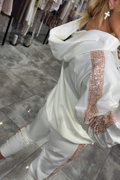 Ciepły Zimowy Zestaw Damski – Sweterek i Spodnie (Damski)