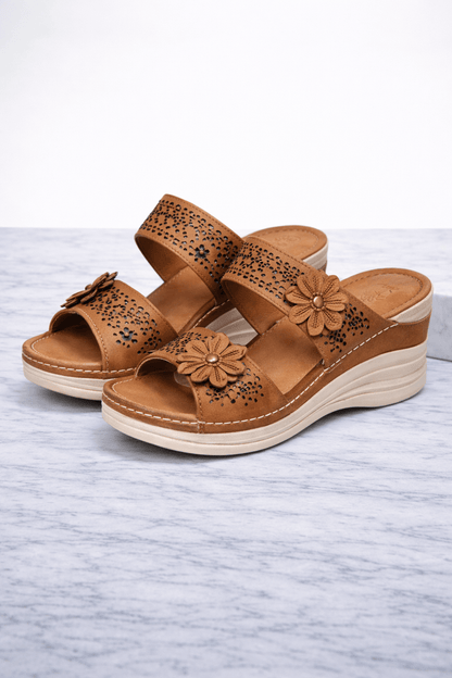 Claquettes orthopédiques compensées avec motif ajouré pour le printemps (Femme)