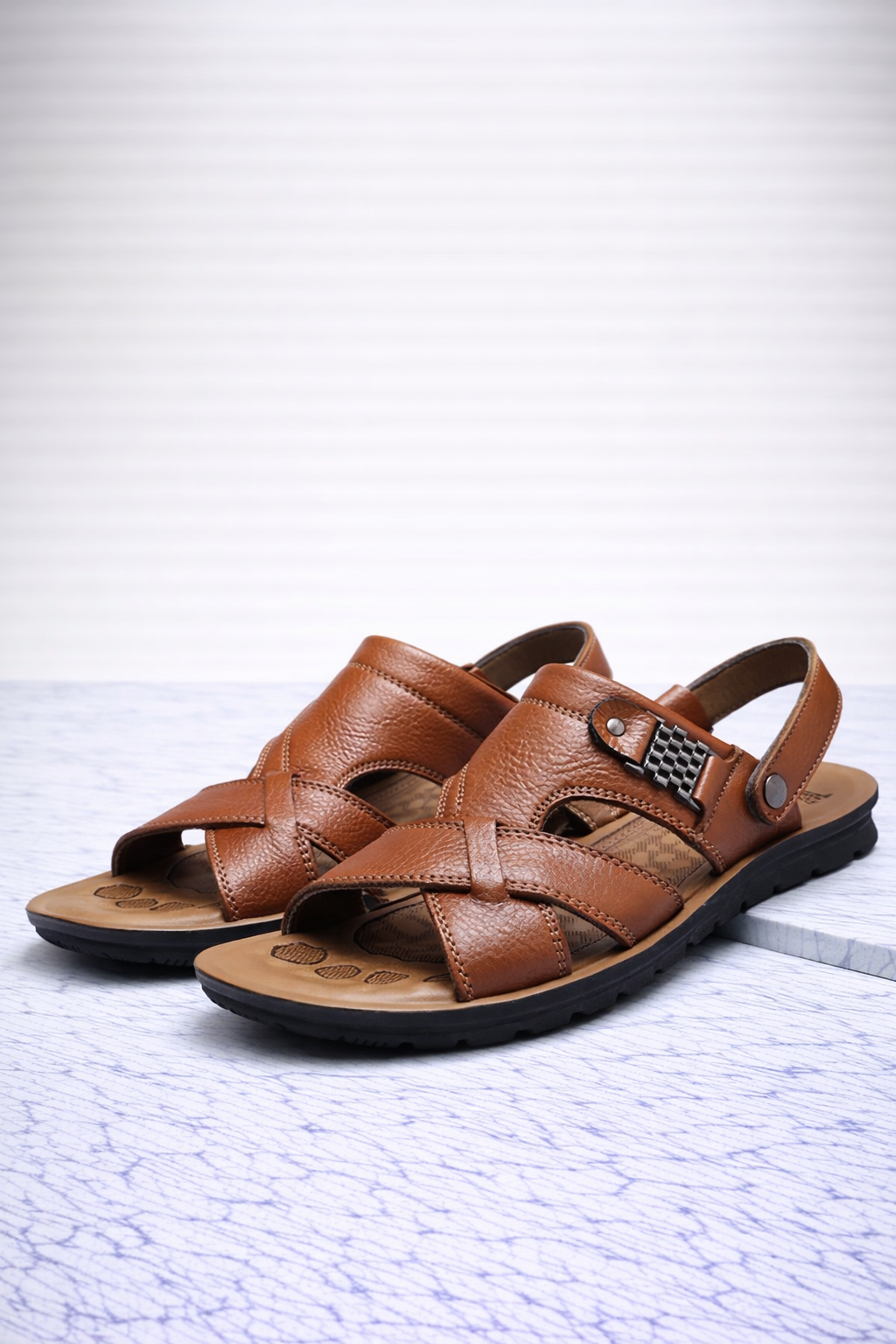 Skórzane Sandały z Krzyżującymi się Paskami (Męskie)